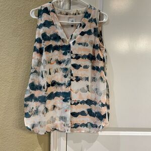 Cabi XS Gelato V-neck printed top‎